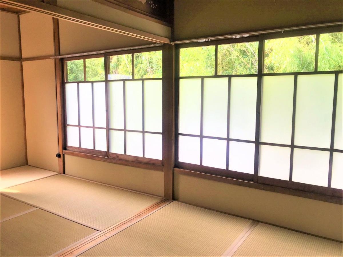 ゲストハウス三軒家 Shirahama Exterior foto
